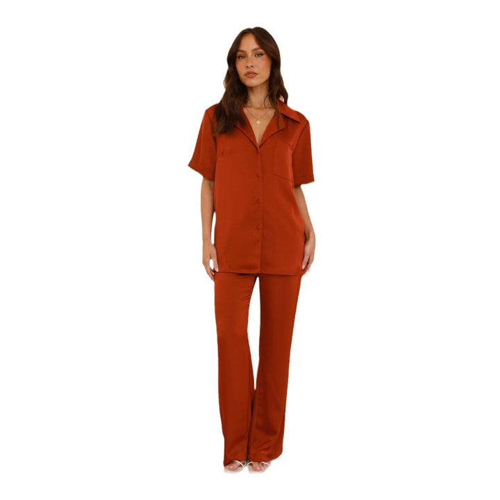 Satin pajama set for women with elegant short sleeve blouse and loose pants Chic & Stil