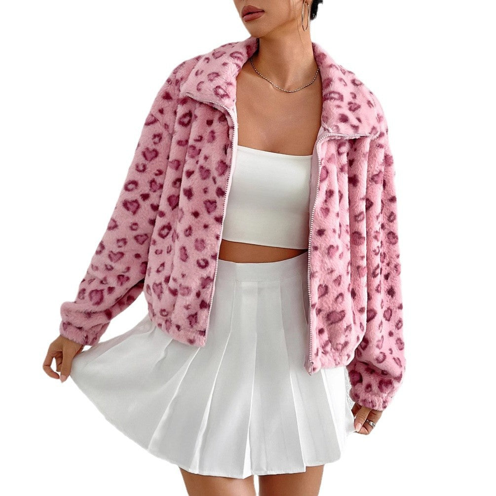 Ladies' fleece jacket with a trendy leopard print Lune London