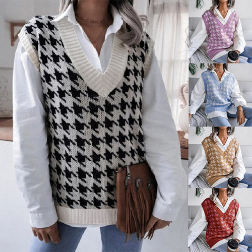 Lune London Women's Knit Vest with a Modern Herringbone Pattern