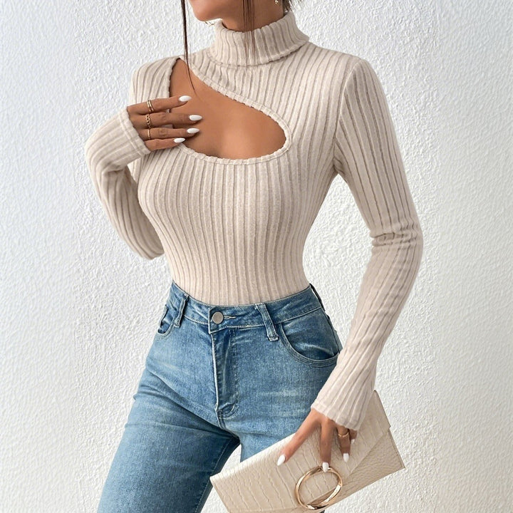 Haut à manches longues pour femmes avec découpe asymétrique et fine structure en côtes Chic & Stil