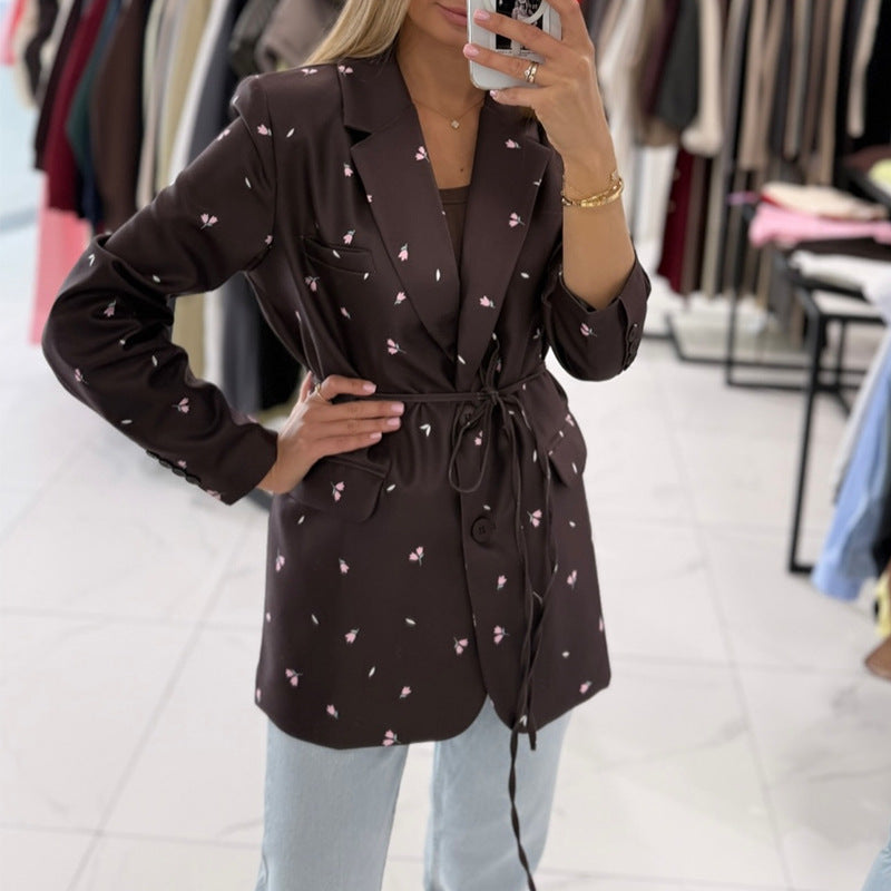 Ladies trendy blazer with adjustable belt Lune London