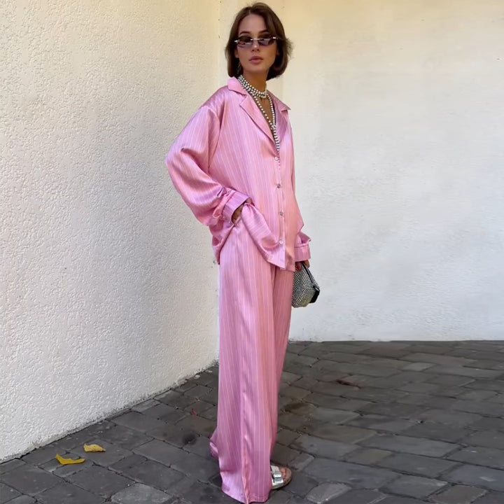Women's pajama set made of satin cotton with elegant stripes and a loose fit
