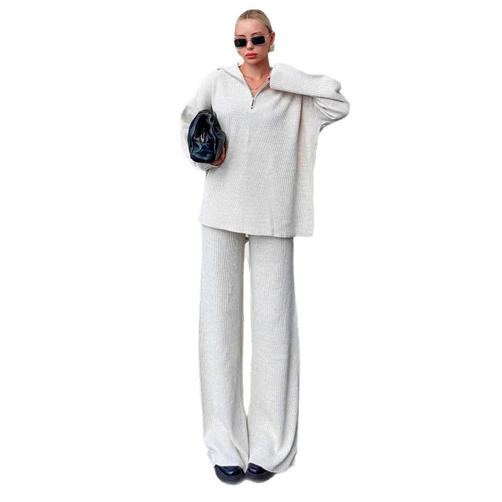 Comfortable loungewear set for ladies with oversized hoodie and wide pants Lune London
