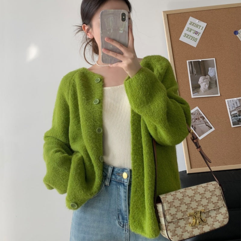 Cardigan confortable pour femmes avec détails de boutons et coupe ample Chic & Stil