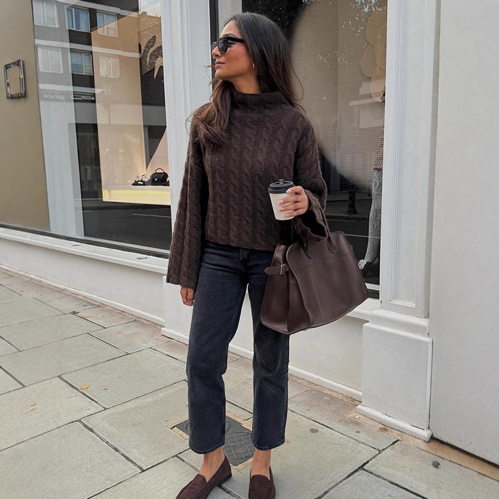 Trendy turtleneck sweater for ladies in textured knitted material Lune London