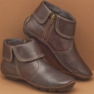 Elegant Chelsea boots for women in high-quality leather with side zipper Lune London
