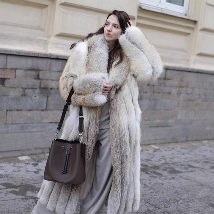 Elegant long coat for women in faux fur Lune London