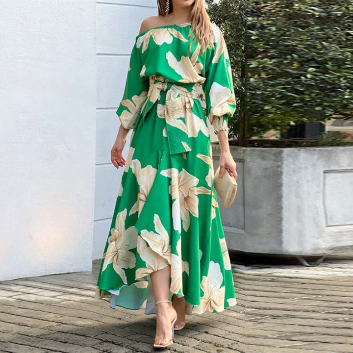 Robe maxi élégante pour femme avec design dénudé des épaules et détails volants Chic & Stil