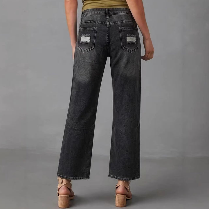 Women's distressed Mom Jeans with trendy cut-out details Lune London