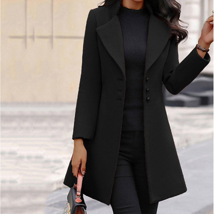 Ladies Elegant Wool Coat with Double Row of Buttons and Chic Minimalist Design