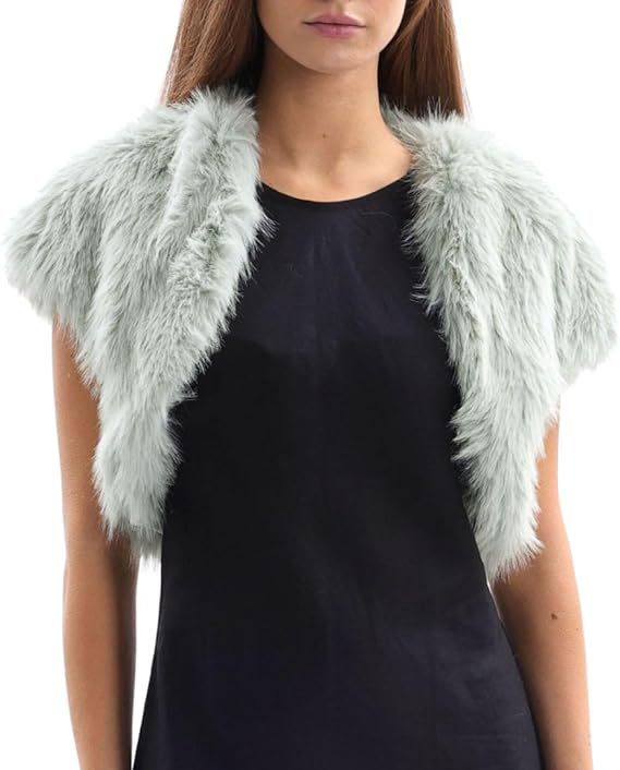 Women Soft Faux Fur Gilet with Open Design Lune London