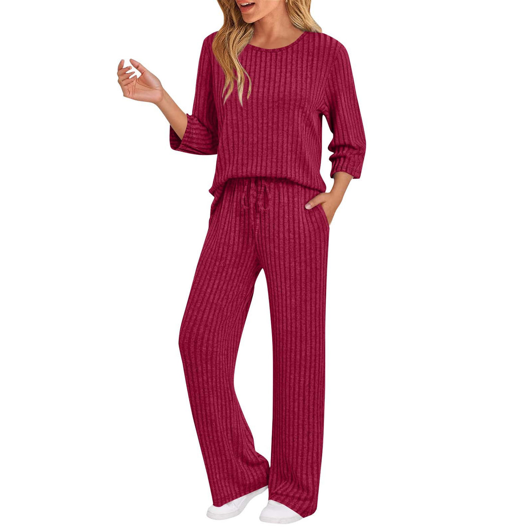 Ladies Comfortable leisure outfit with a striped structure Lune London