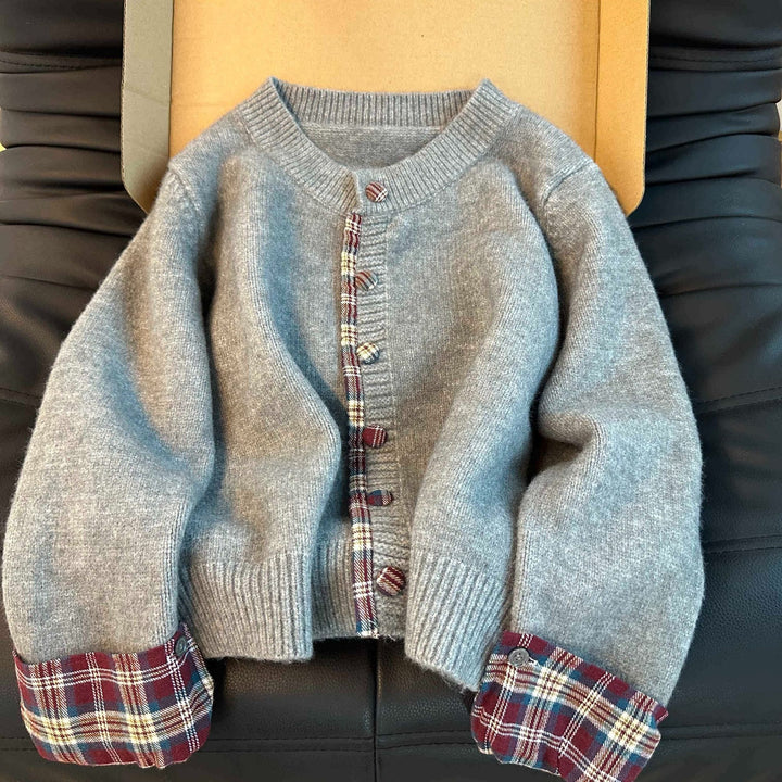 Cardigan pour femmes avec un design de boutons créatif et un doublure contrastante Chic & Stil