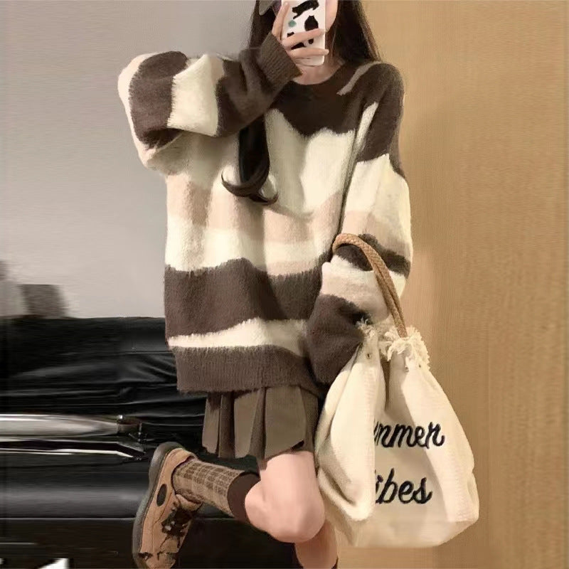 Wool sweater with wide stitches for women with trendy striped pattern and casual fit Lune London