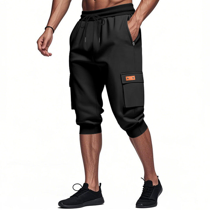 Stylish cargo pants for men with short legs and practical pockets Chic and Style