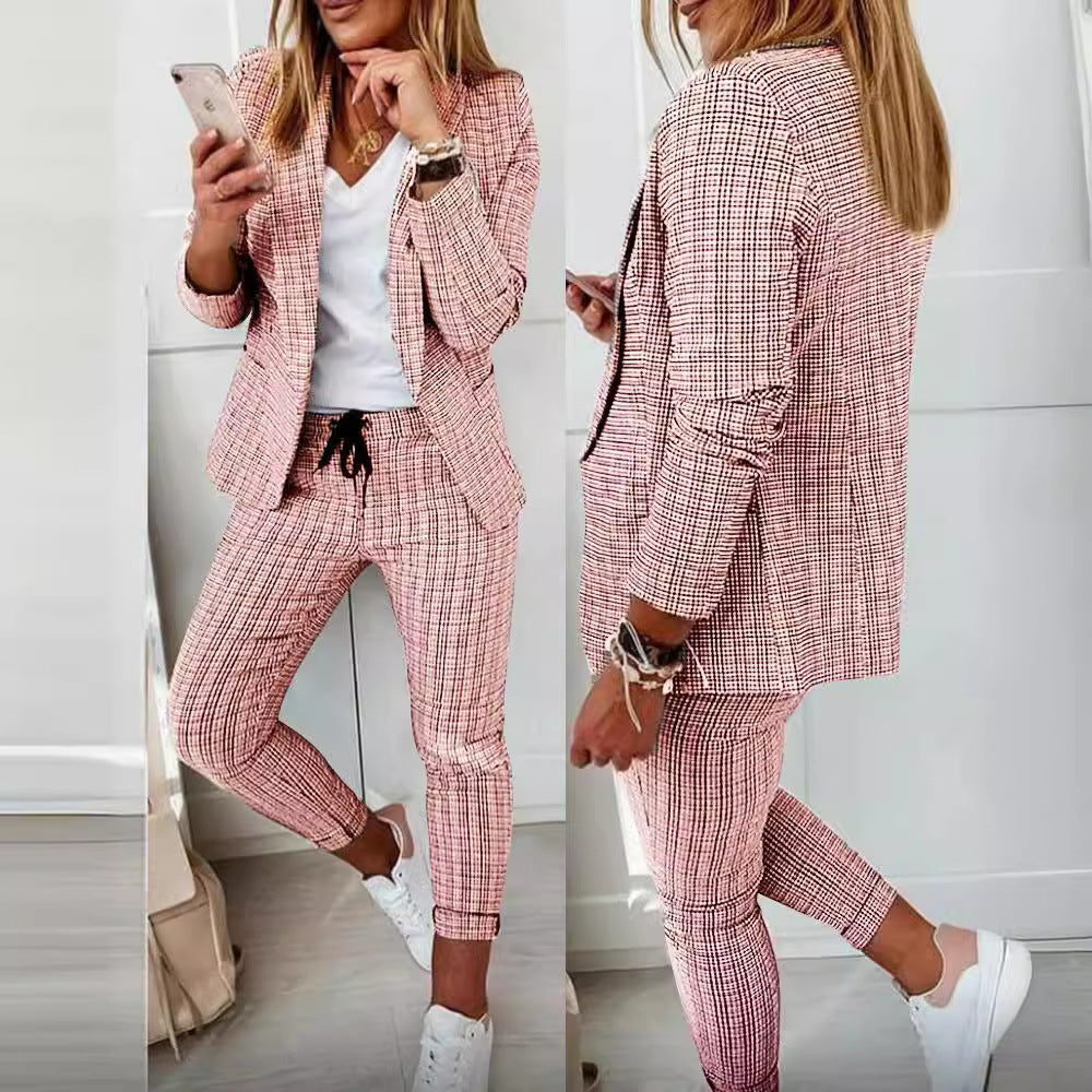 Women's Elegant professional suit with a trendy check pattern and practical pockets Lune London