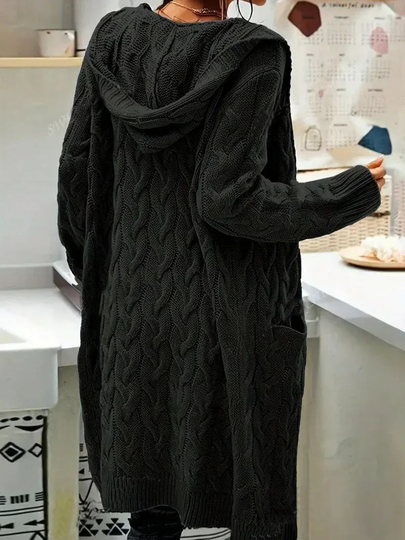 Women's cardigan with pockets and cable pattern Lune London