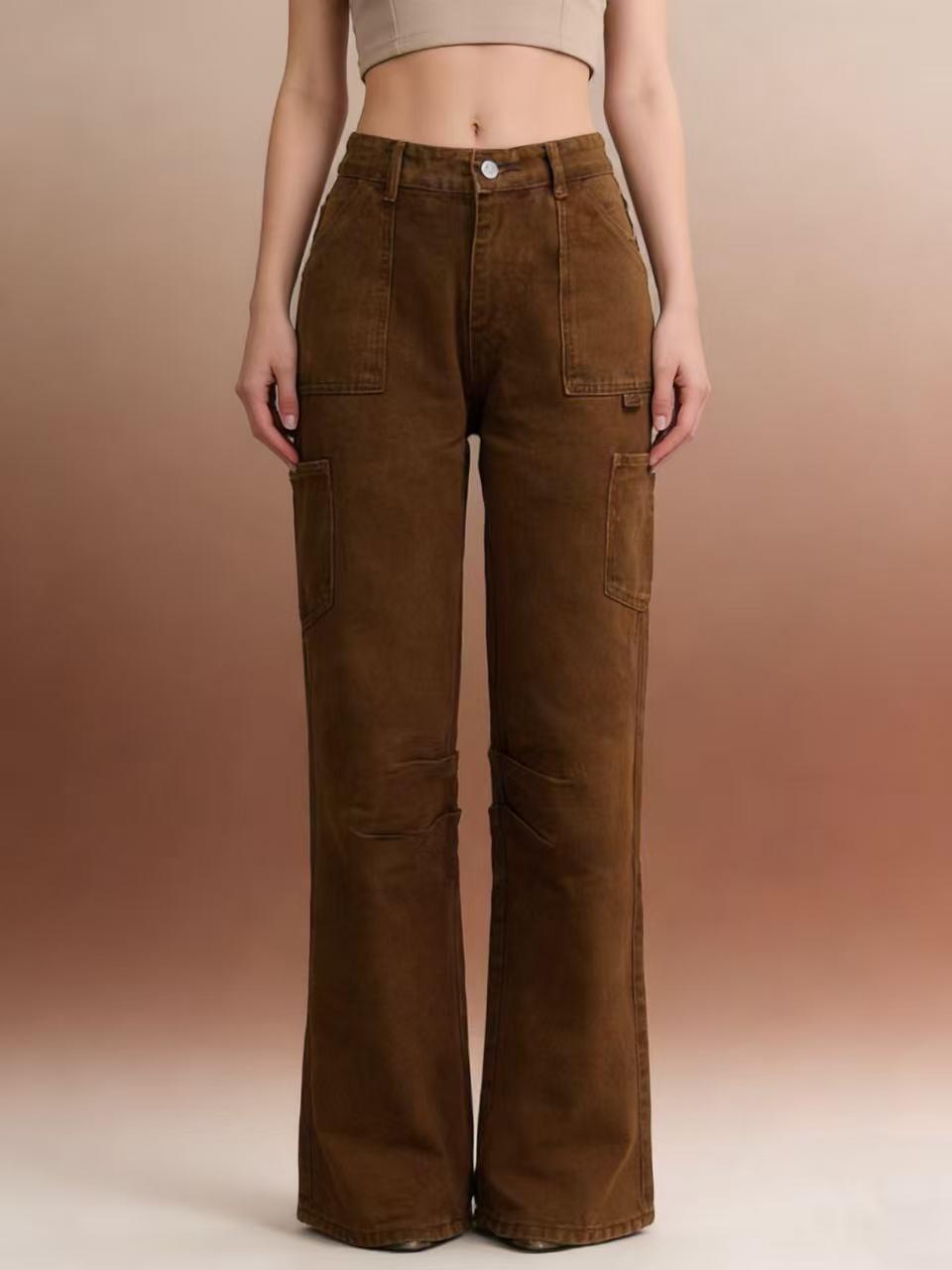 Ladies cargo pants in a casual, loose fit with practical side pockets Lune London