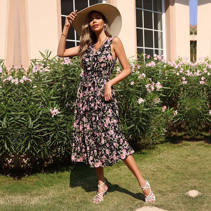 Maxi dress for women with floral pattern and button detail Lune London