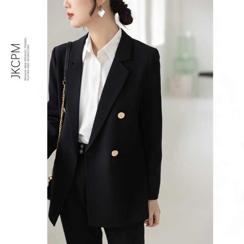 Blazer pour femmes à double plis avec détails élégants Chic & Stil