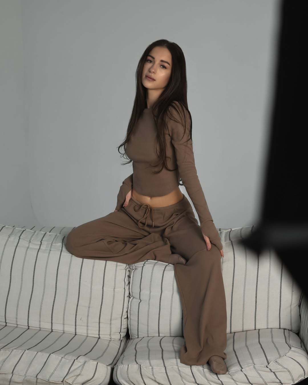 Comfortable lounge set for women with long sleeves and a loose fit Lune London