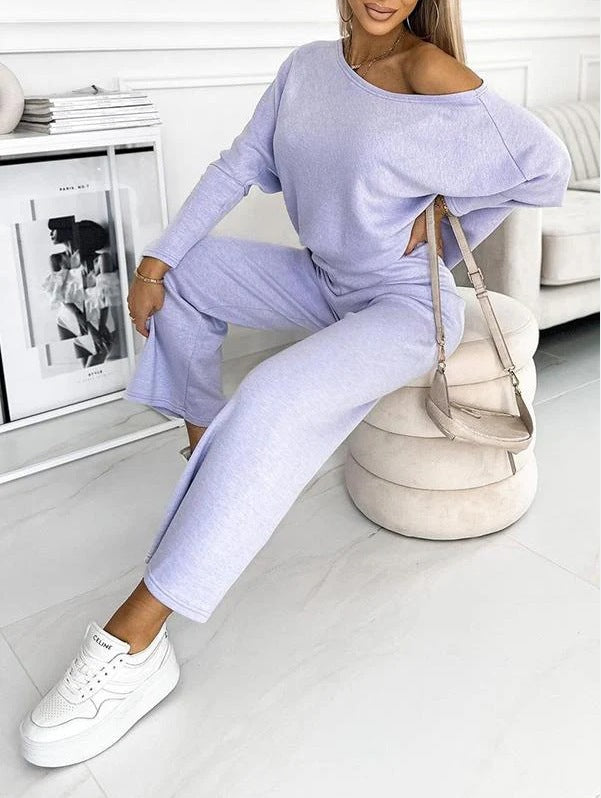 Ladies elegant and casual loungewear set with a loose fit Lune London