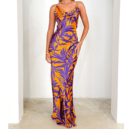 Women's maxi dress with deep neckline and floral print Lune London