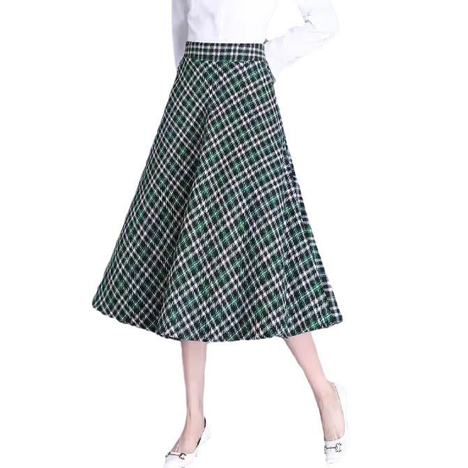 Midi skirt for women with an elegant checked design and fluid cut Lune London