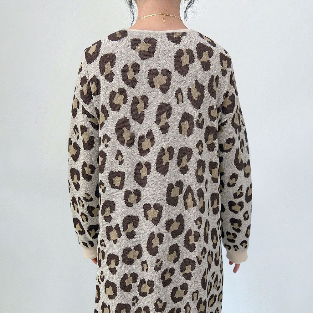 Women's cardigan with leopard print and practical pockets Chic & Stil