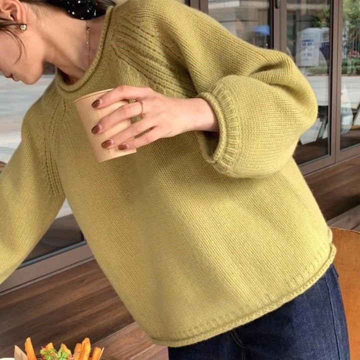 Comfortable knitted sweater for women with a relaxed fit and airy sleeves Lune London