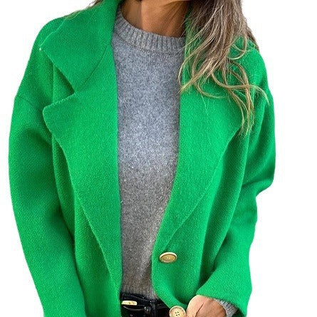 Veste de transition pour femme avec une coupe ample et de élégants détails de boutons Chic & Stil