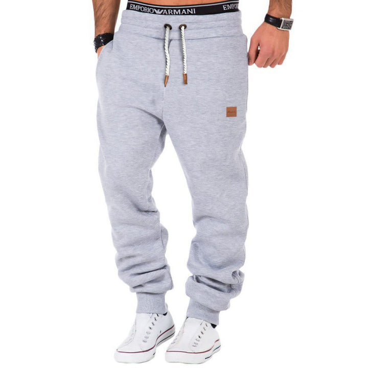 Casual sweatpants for men with elastic waistband and practical pockets Lune London