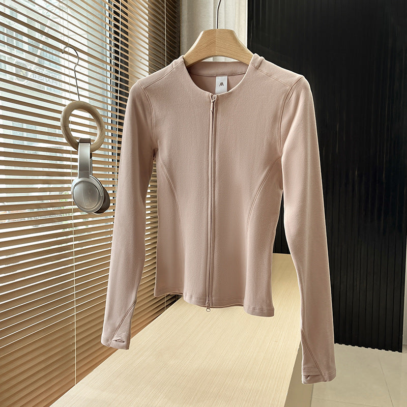 Veste sportive à manches longues pour femmes en matériau léger et respirant Chic & Stil
