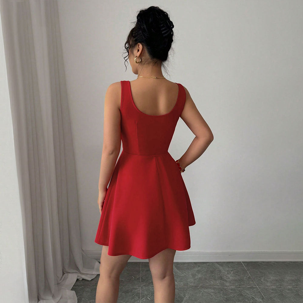 Robe mini pour femme avec décolleté élégant et détail de nœud ludique Chic & Stil