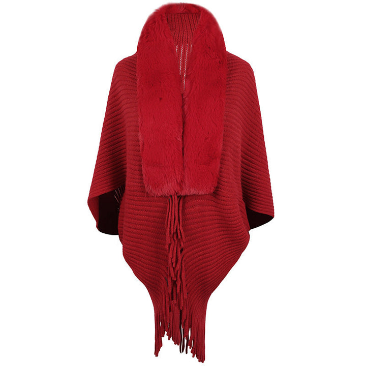 Women's Luxurious Knit Poncho with Elegant Faux Fur Collar and Fringes Lune London