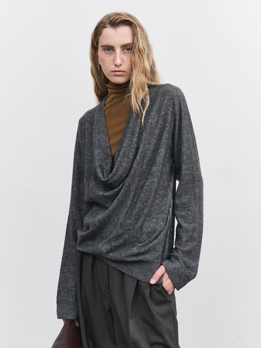 Pull pour femmes décontracté à col roulé en tricot fin Chic & Stil de haute qualité