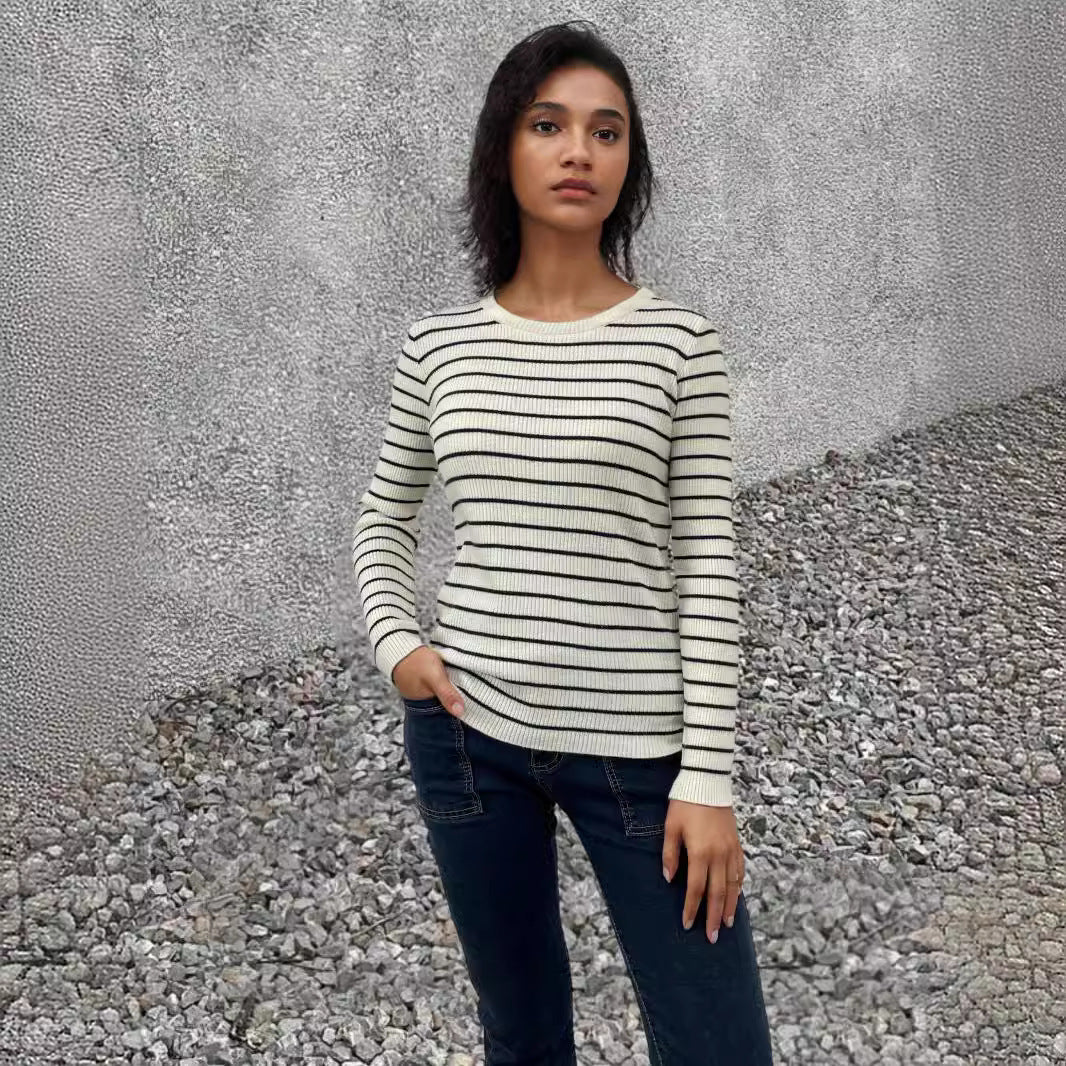 Long sleeve sweater for ladies with a modern striped pattern and a comfortable fit Lune London