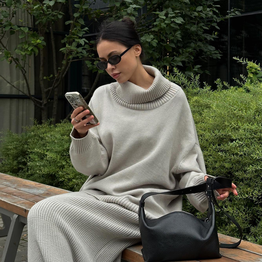 Comfortable knit set for women with high collar and flared pants Lune London