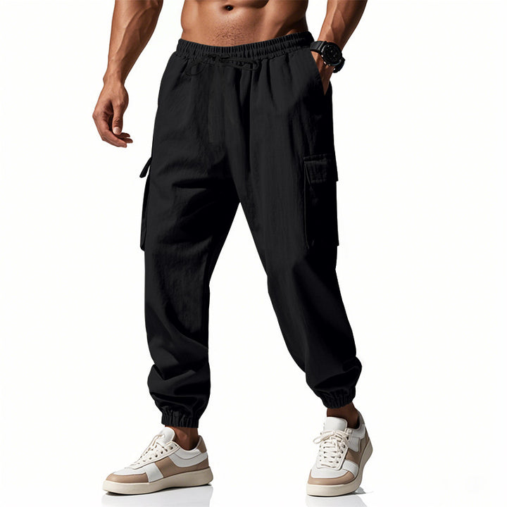 Comfortable cargo pants for men with an elastic waistband and practical side pockets Lune London