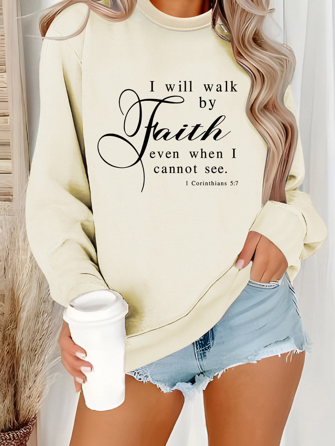 Sweatshirt pour femmes avec inscription inspirante et matériau doux Chic & Stil