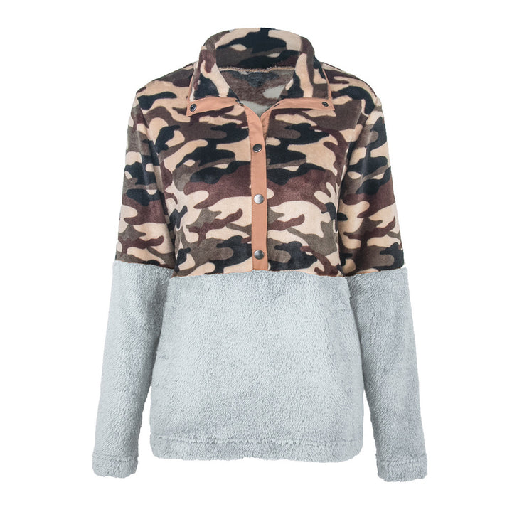 Warm fleece jacket for women with a camouflage design and high collar Lune London
