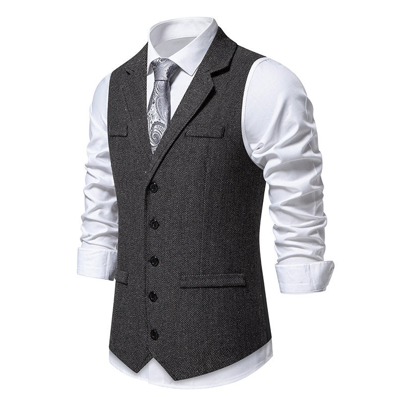 Elegant multipurpose jacket for men in chevron pattern with practical pockets Lune London