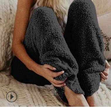 Ladies Soft Chic Fleece Relaxed Pants