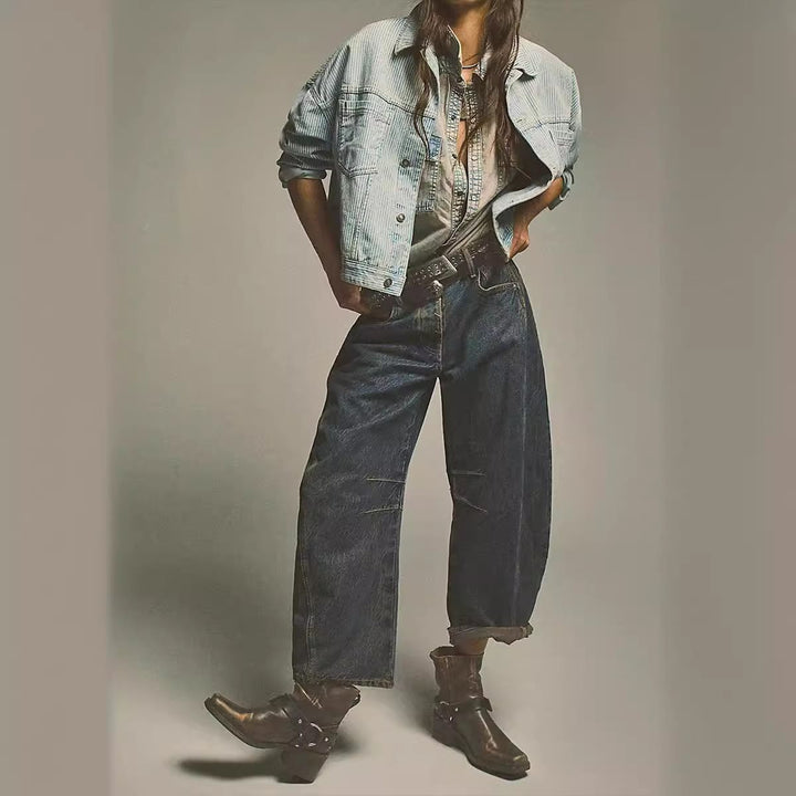 Comfortable and casual jeans for women with a loose fit Lune London