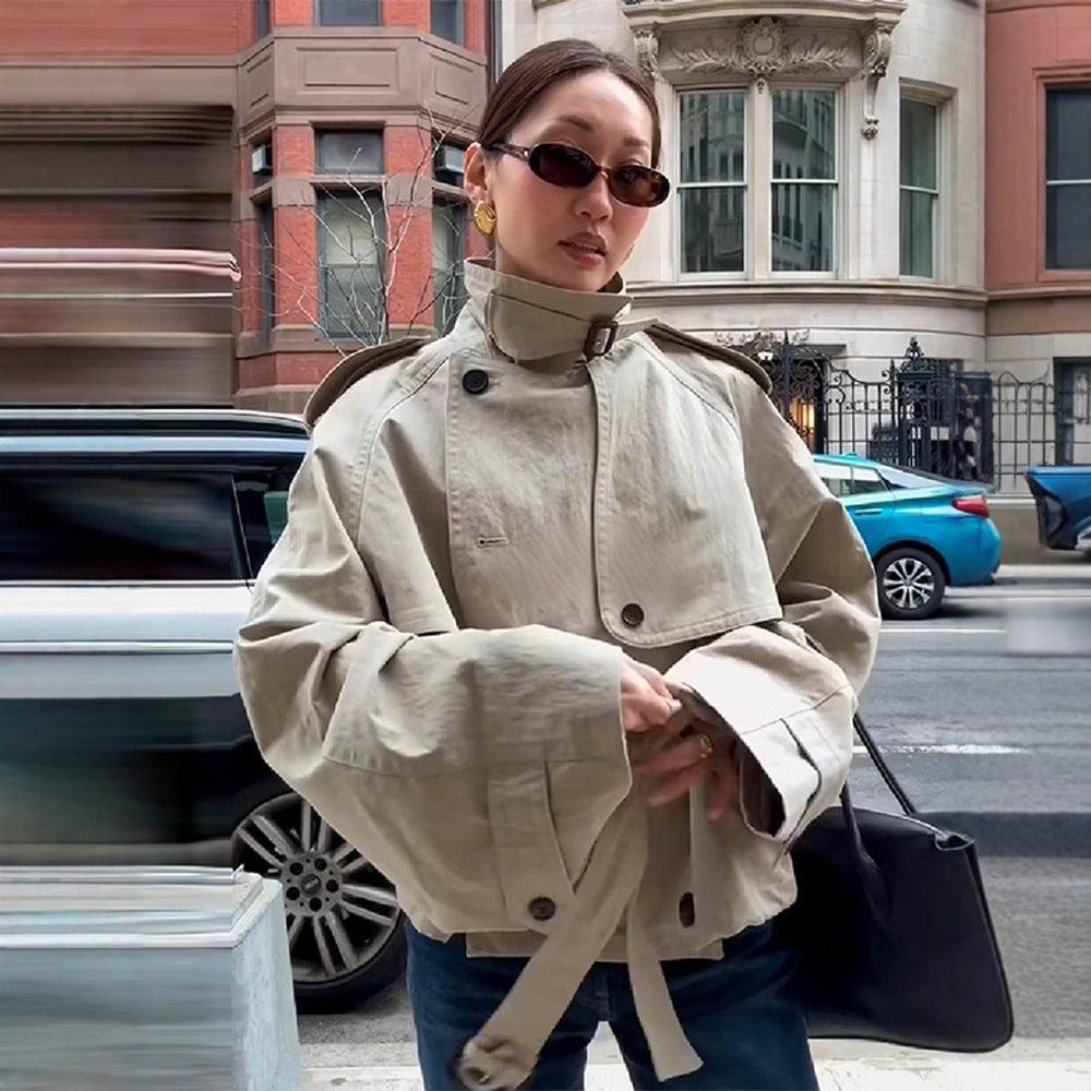 Women's trench coat with removable hood and trendy belt Lune London