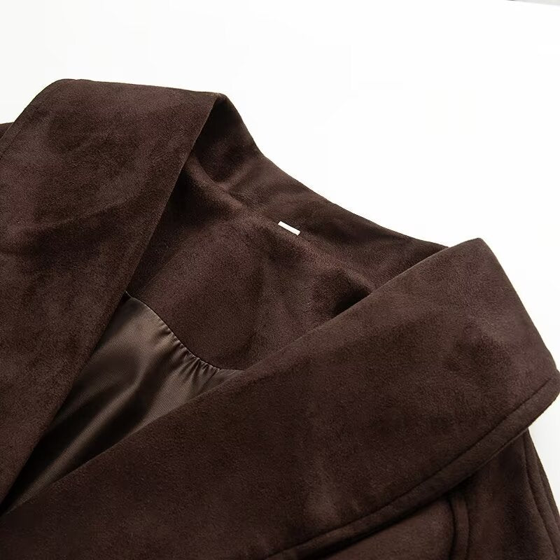 Ladies elegant blazer in faux leather with a belted waist and patch pockets Lune London