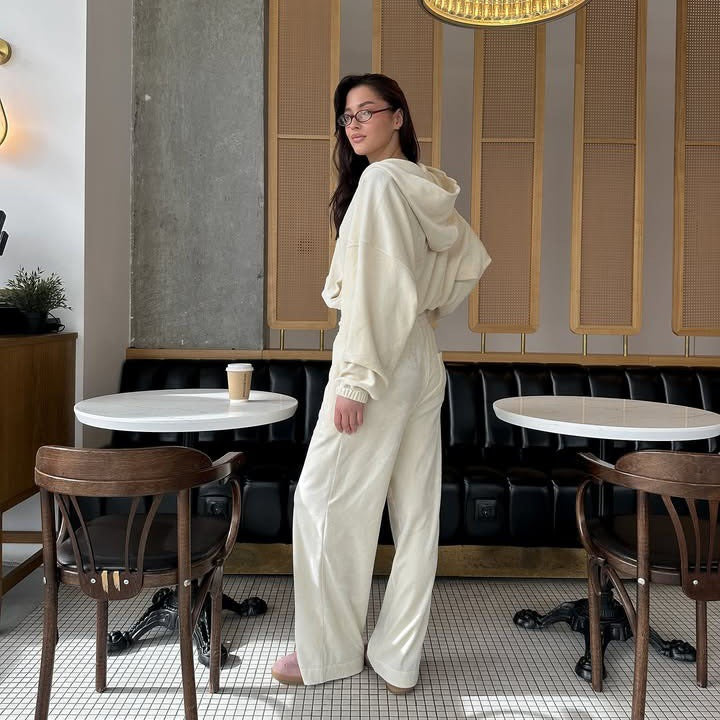 Women's comfortable jumpsuit with practical pockets and full zip Lune London