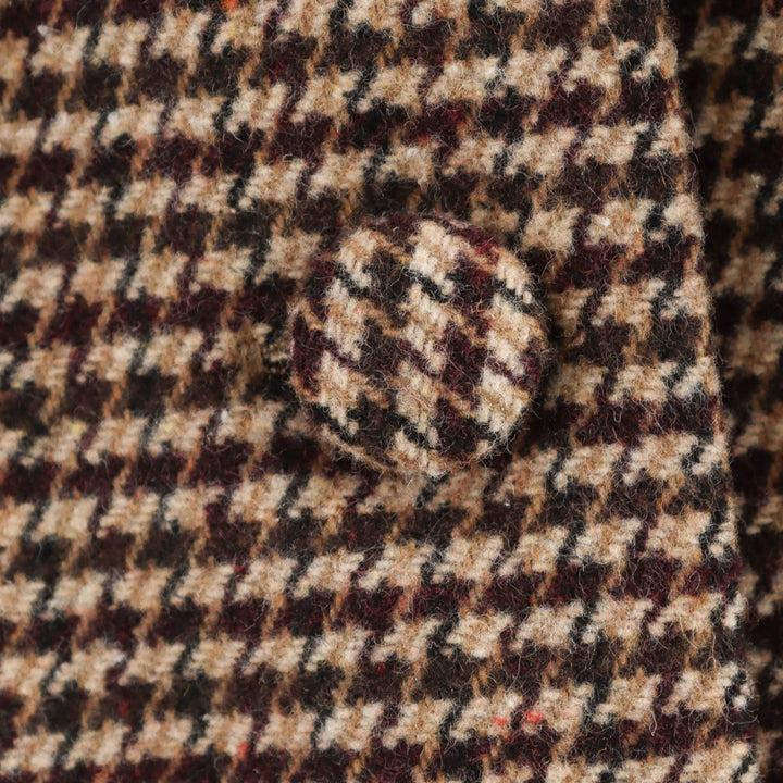 Elegant plaid jacket for women with continuous button placket and practical pockets Lune London