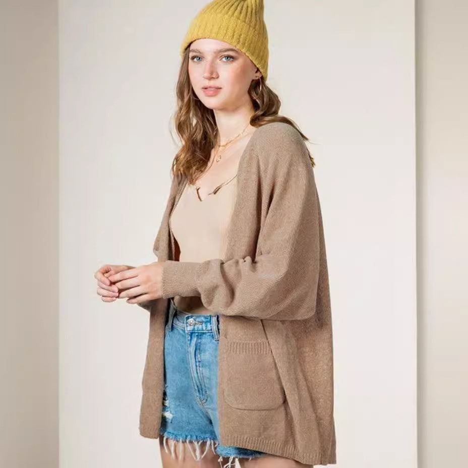 Ladies Cozy Knit Sweater with Side Pockets and Open Front Lune London
