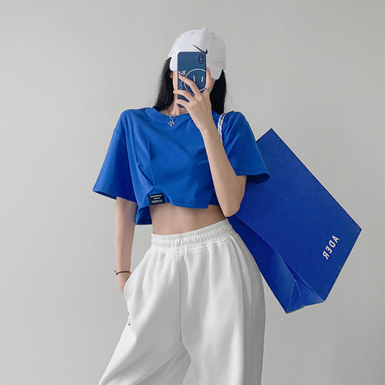 Women's Cropped T-Shirt with a casual cut and modern details